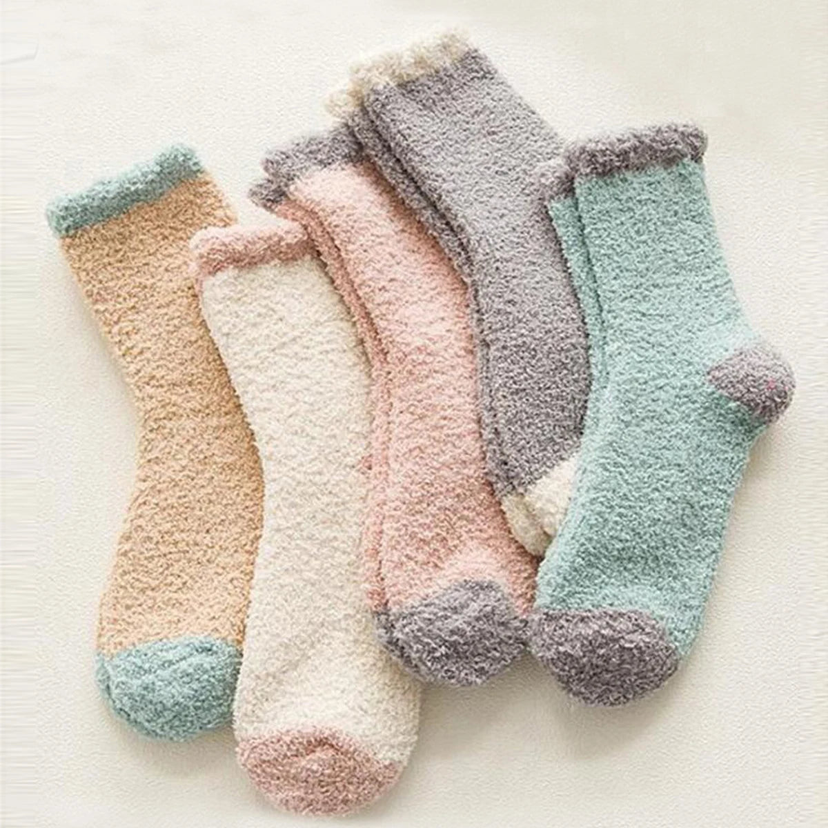 Calcetines Peludos de Invierno (Pack 5 pares)